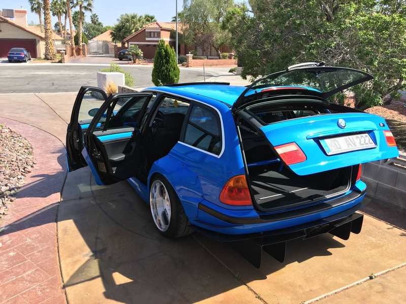 Illustration for article titled For $32,500, Could This 2001 M-Modded 325it Create Some Pandemonium?
